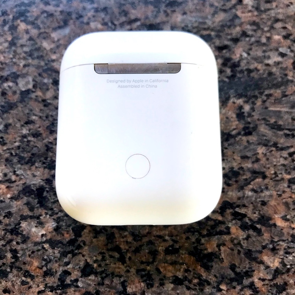 Apple AirPods (A1602 - 1st Gen)